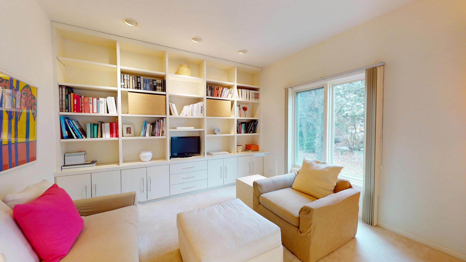 9S310 Woodcreek Place