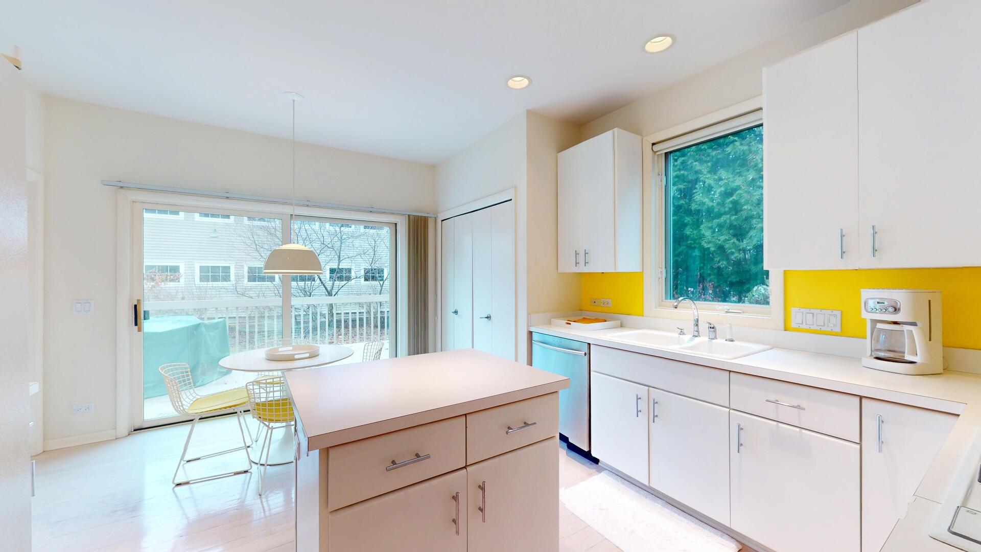 9S310 Woodcreek Place