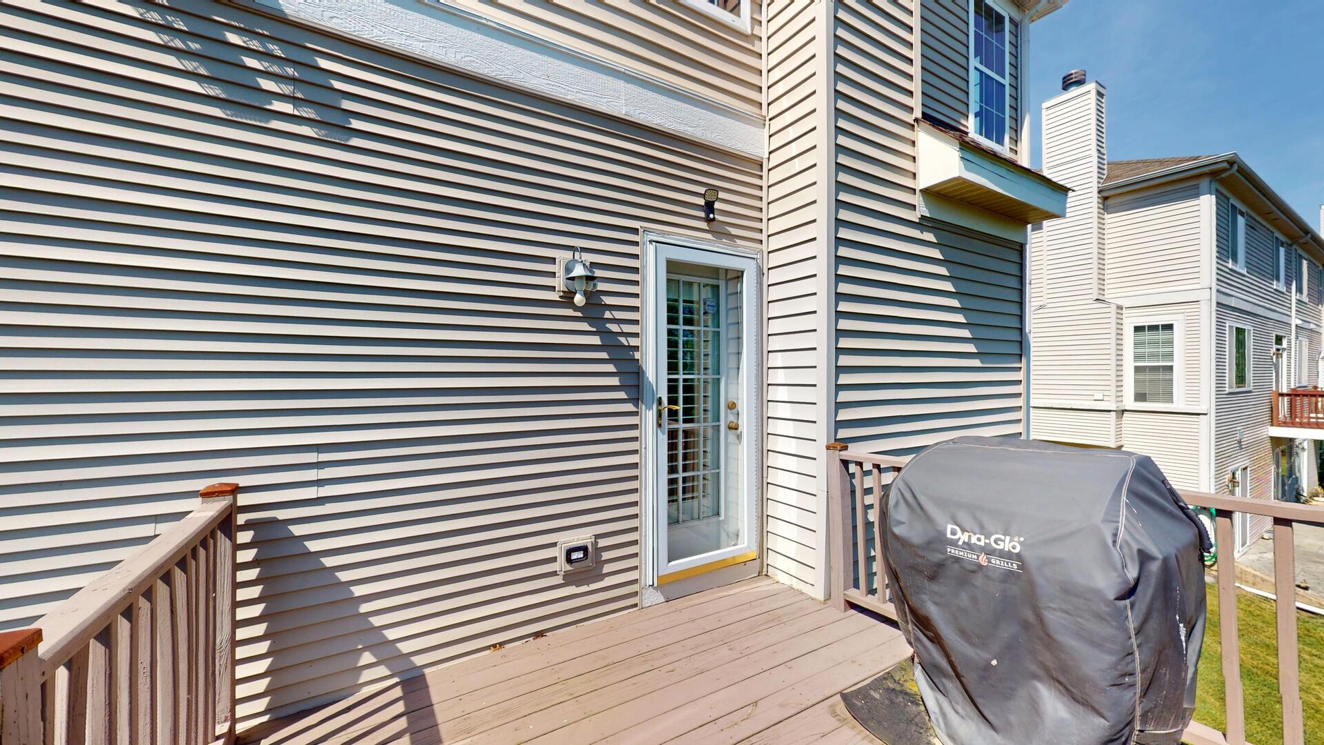 1147 Hampton Lane