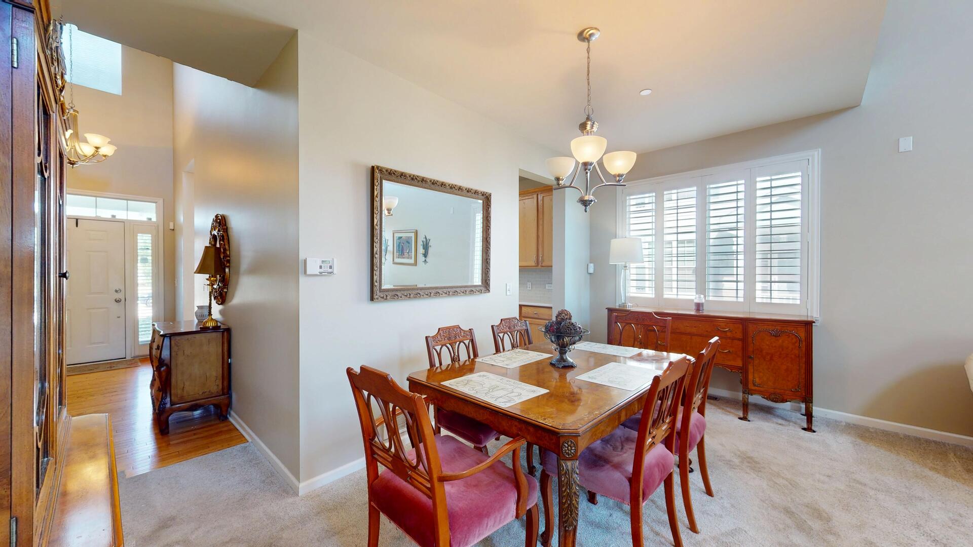 1147 Hampton Lane