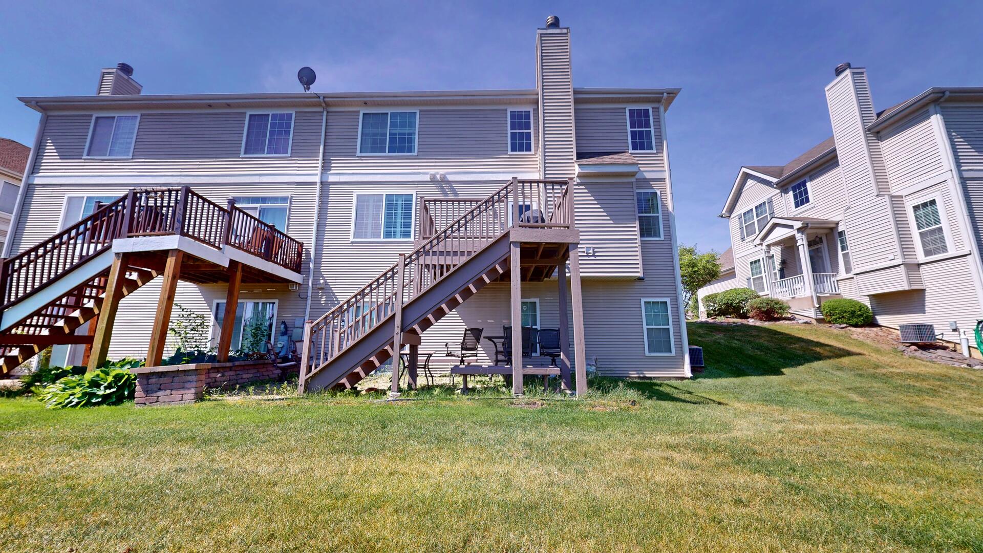 1147 Hampton Lane