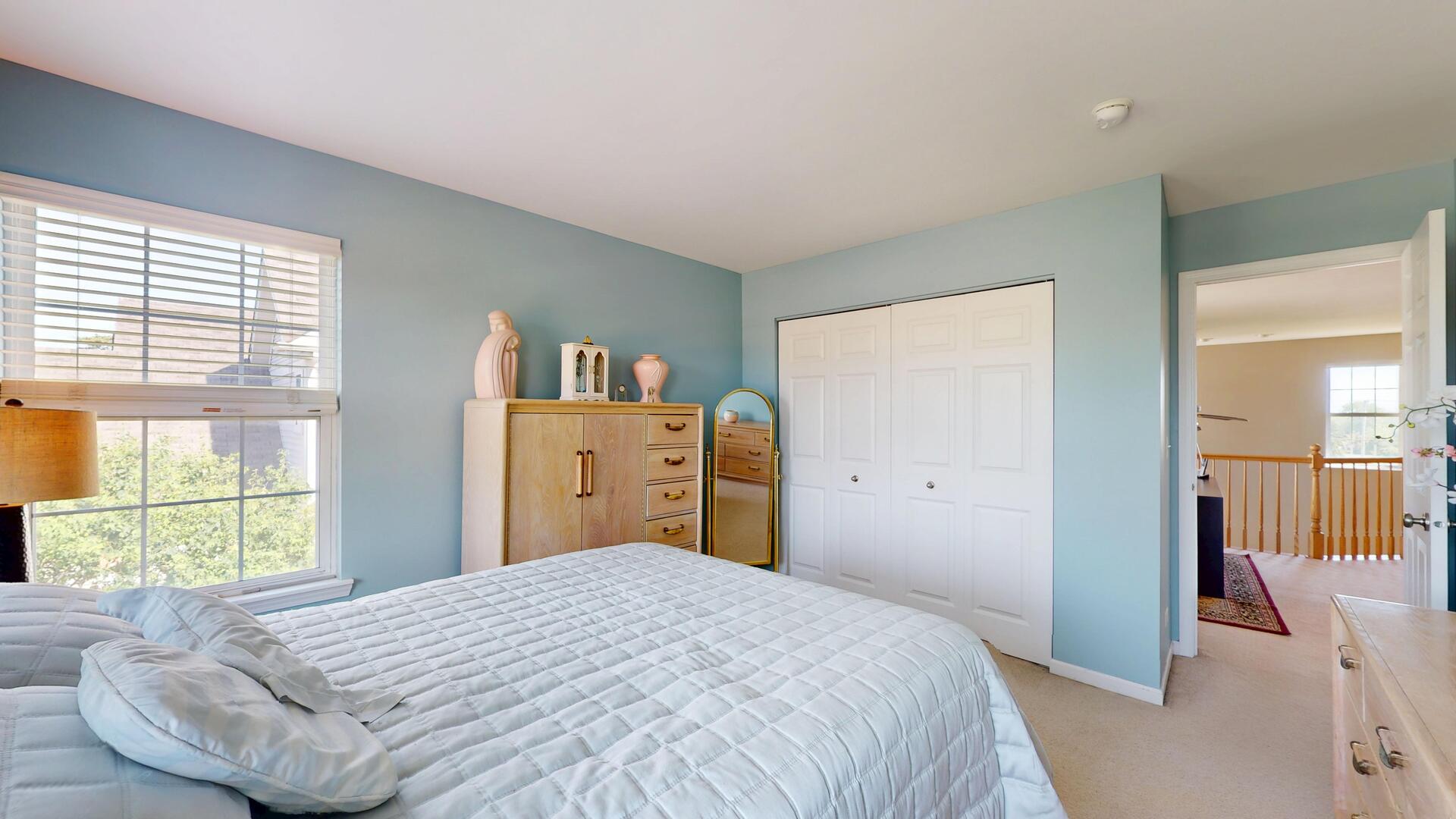 1147 Hampton Lane