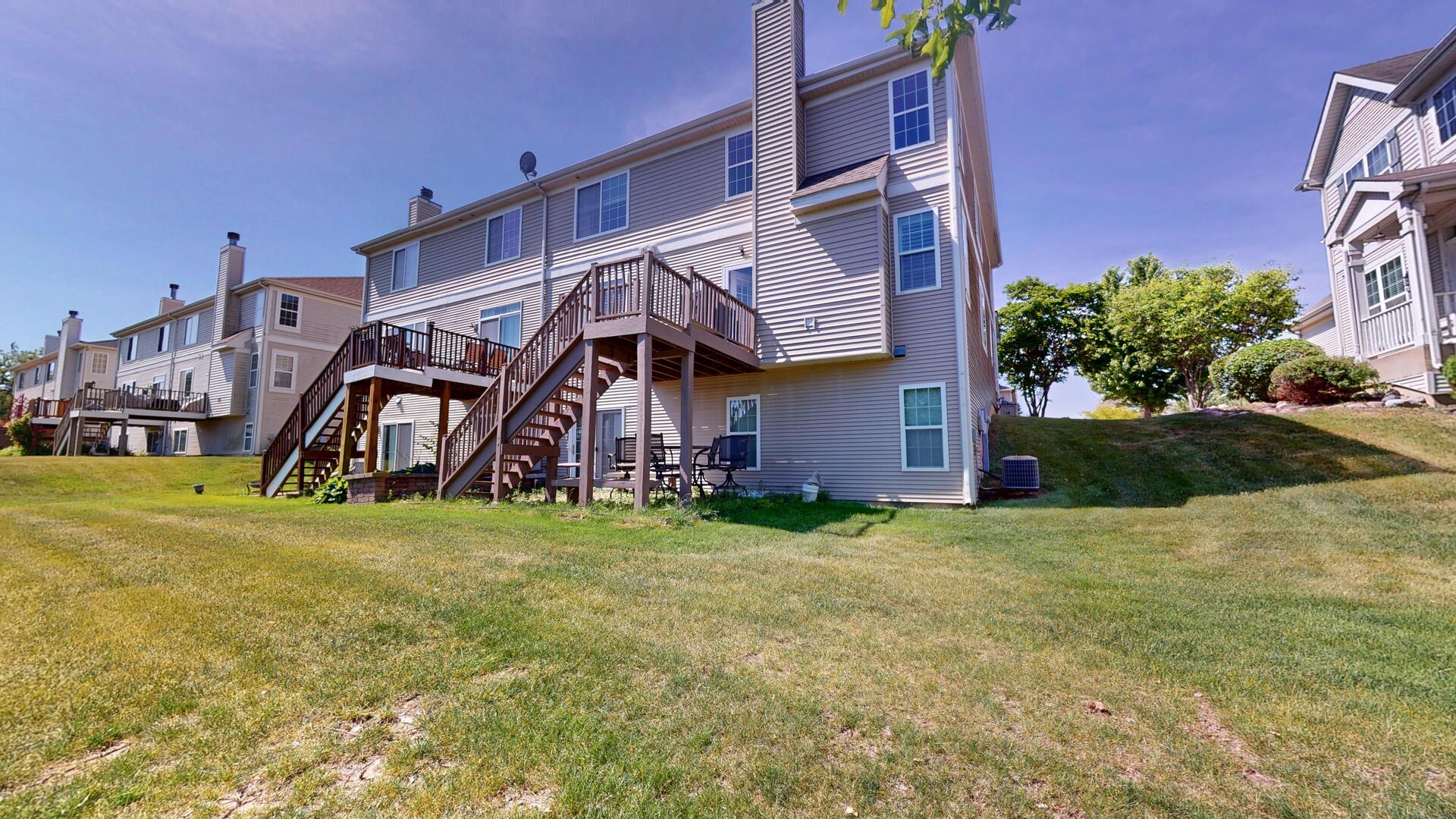 1147 Hampton Lane