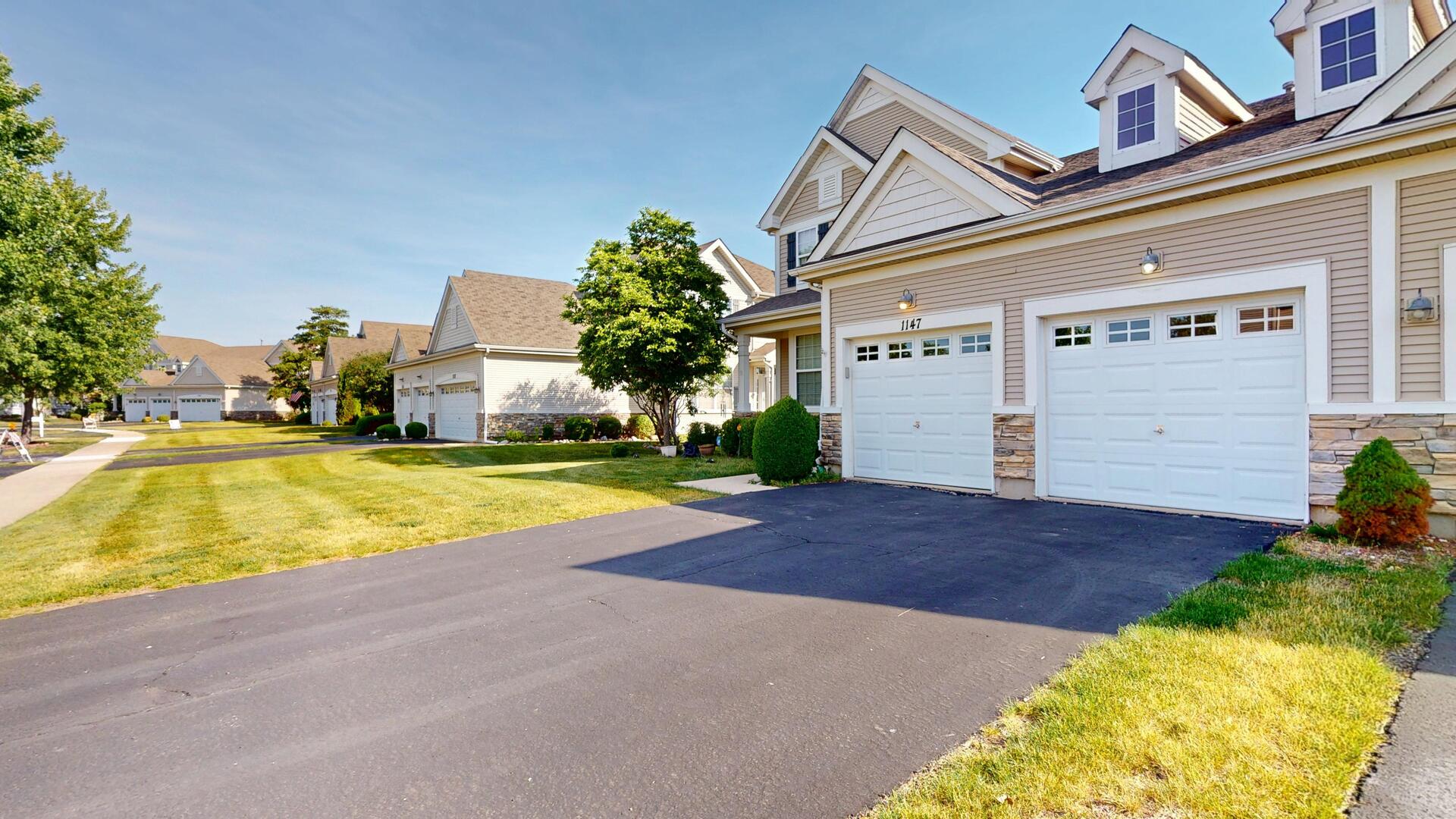1147 Hampton Lane