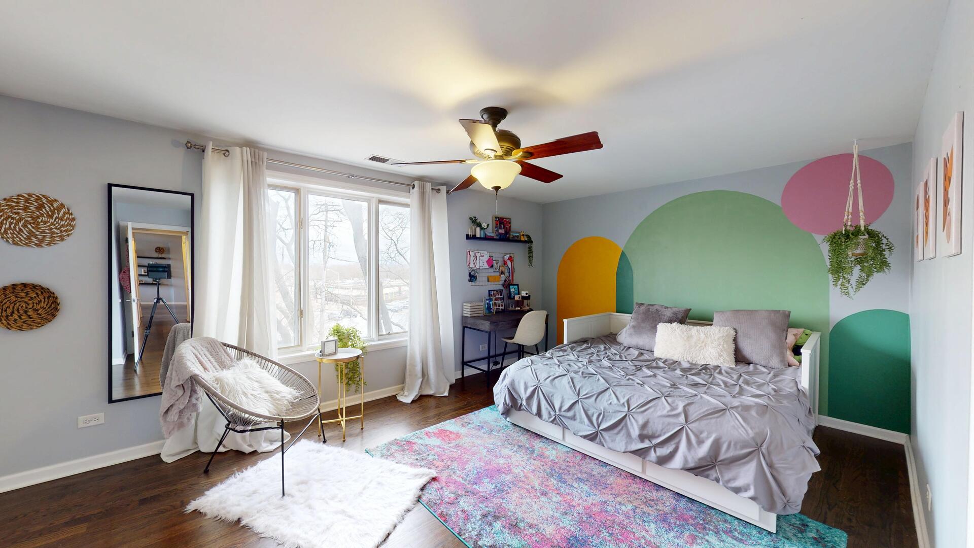 9560 Gross Point Road Unit: 404B