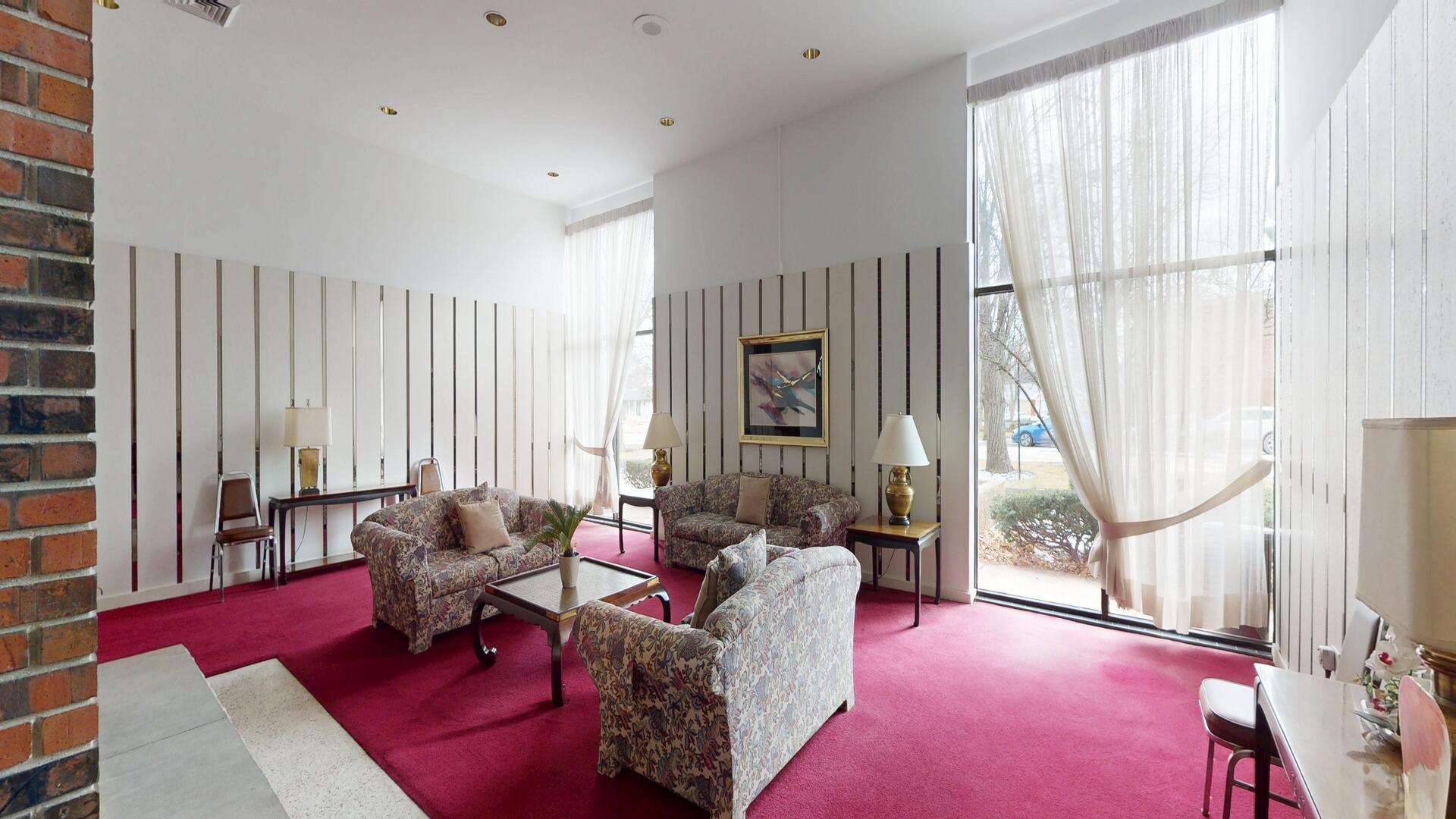 9560 Gross Point Road Unit: 404B