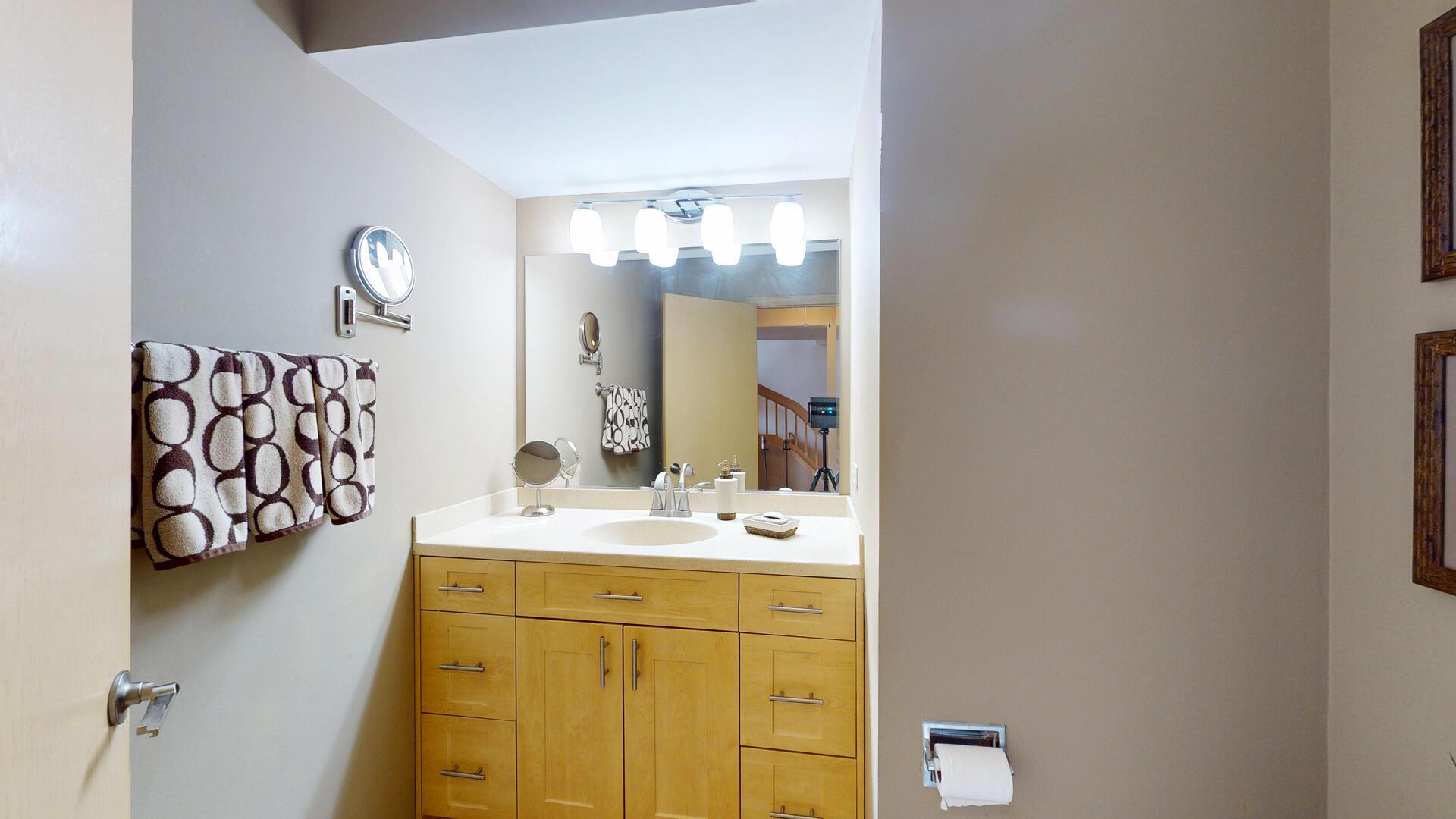 8305 Highpoint Circle Unit: F