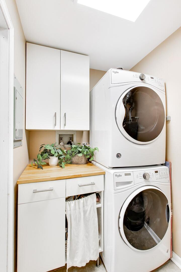 1068 Hidden Lake Drive Unit: 1068
