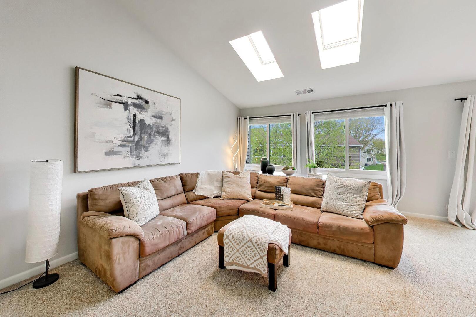 1068 Hidden Lake Drive Unit: 1068