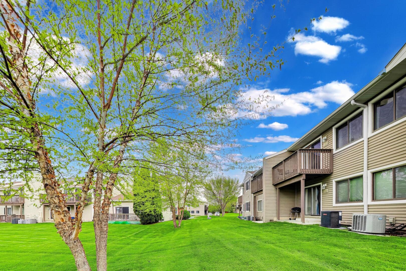 1068 Hidden Lake Drive Unit: 1068