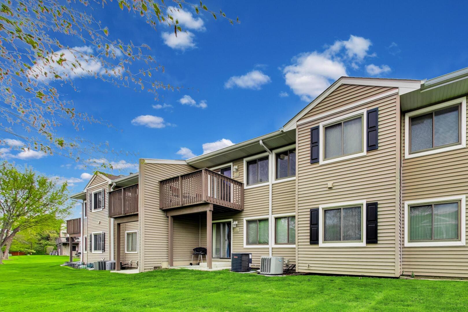1068 Hidden Lake Drive Unit: 1068