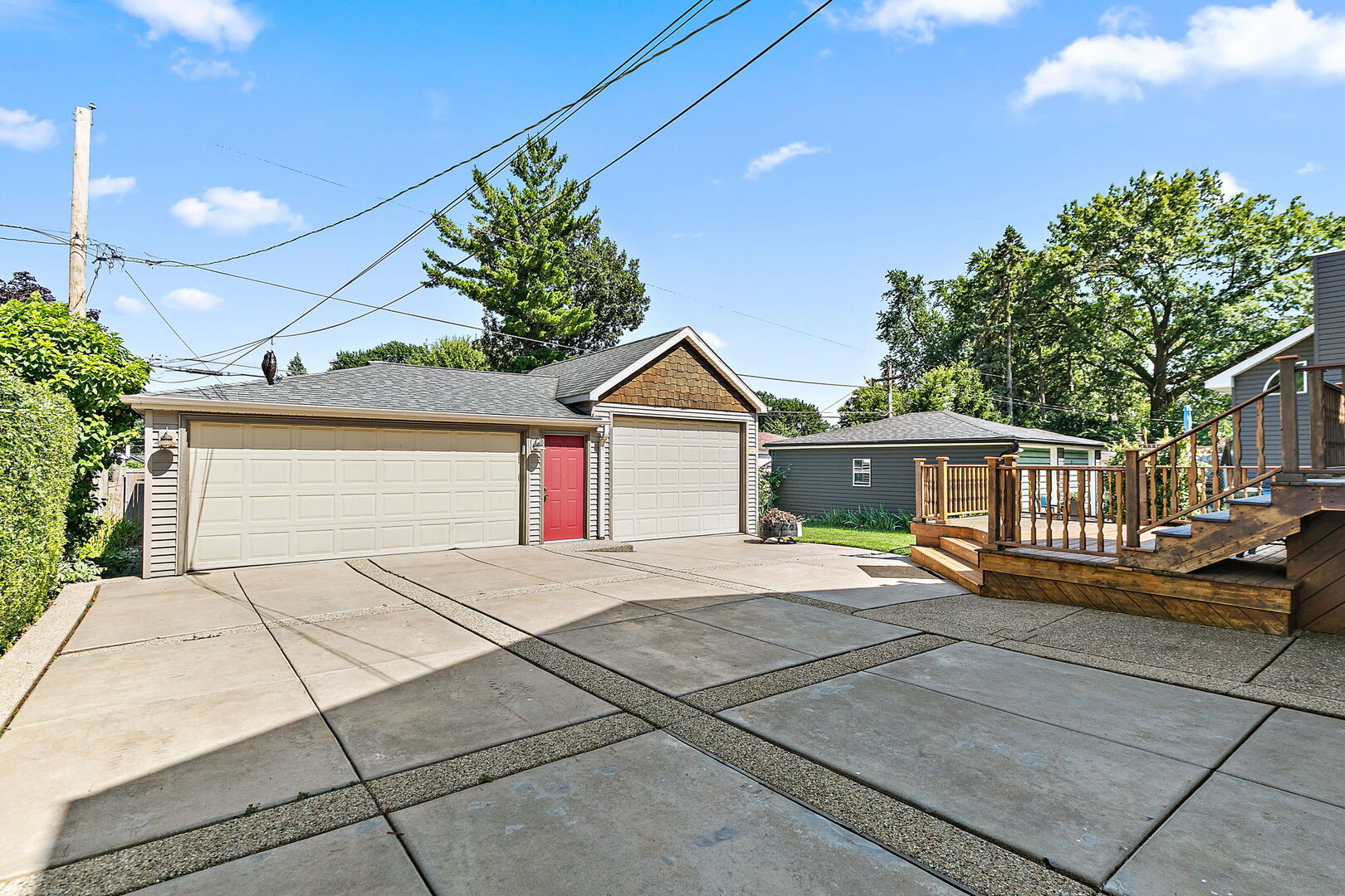 133 N Elroy Avenue