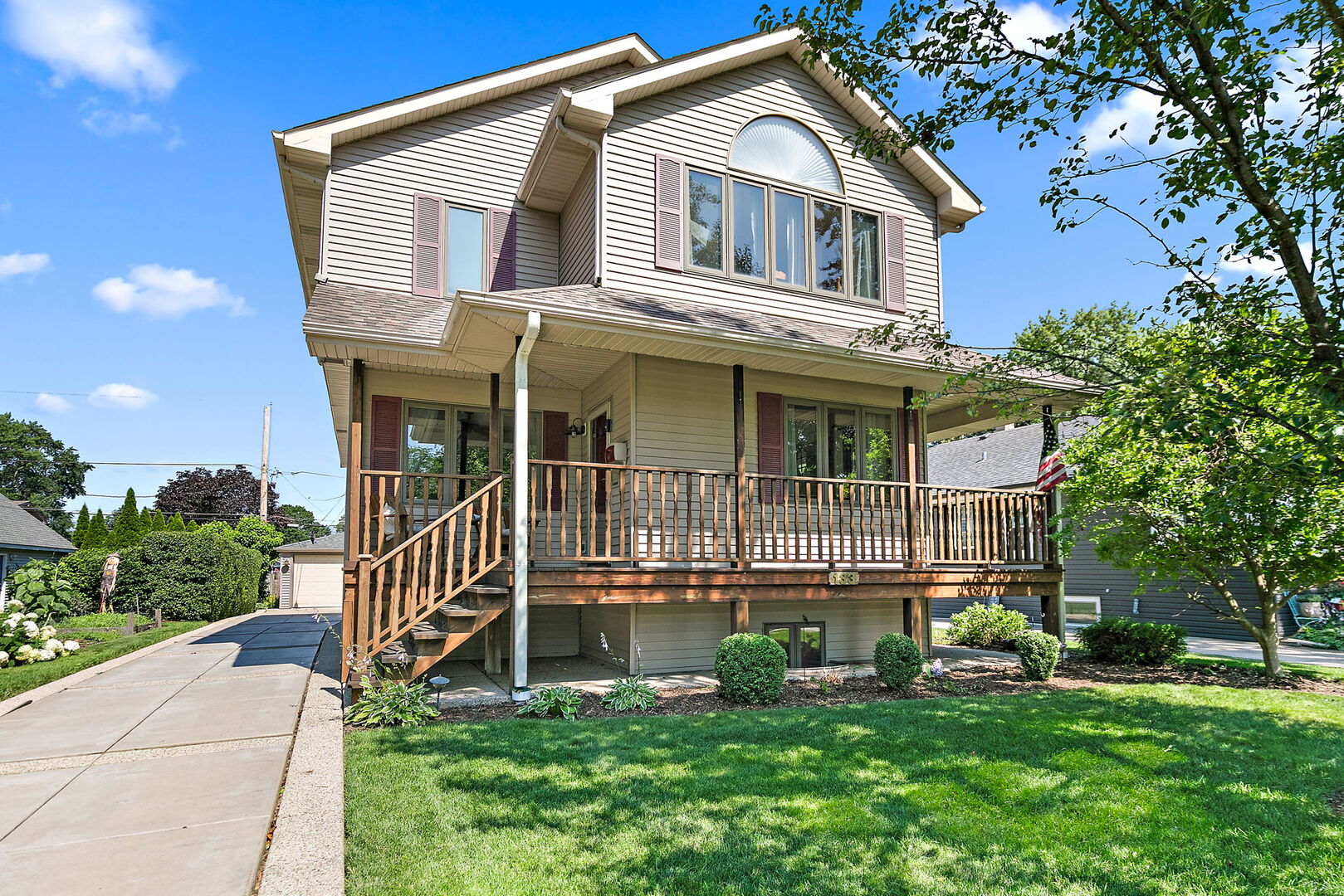 133 N Elroy Avenue