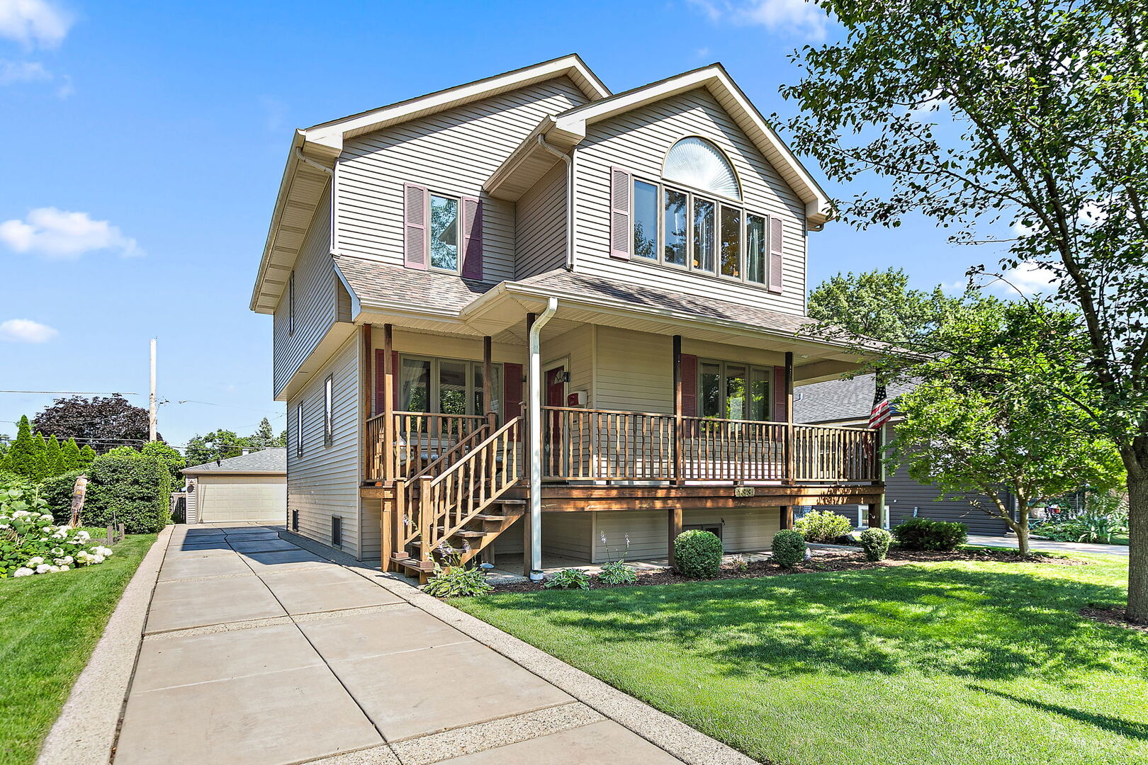 133 N Elroy Avenue