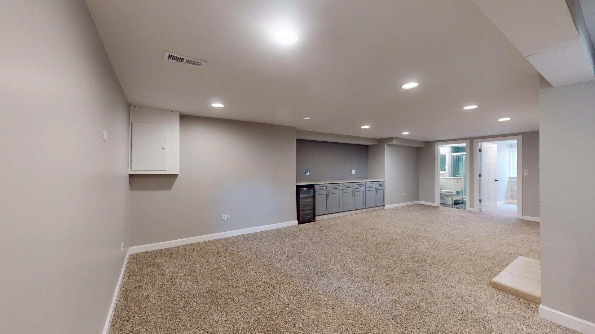 3936 Highland Avenue