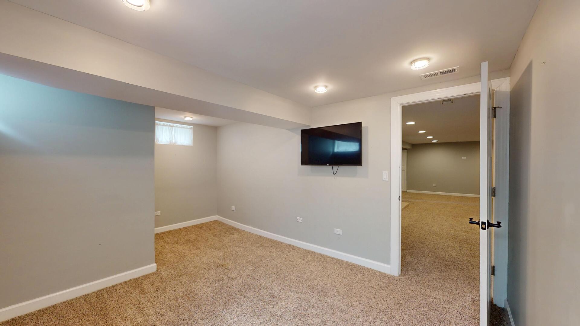 3936 Highland Avenue