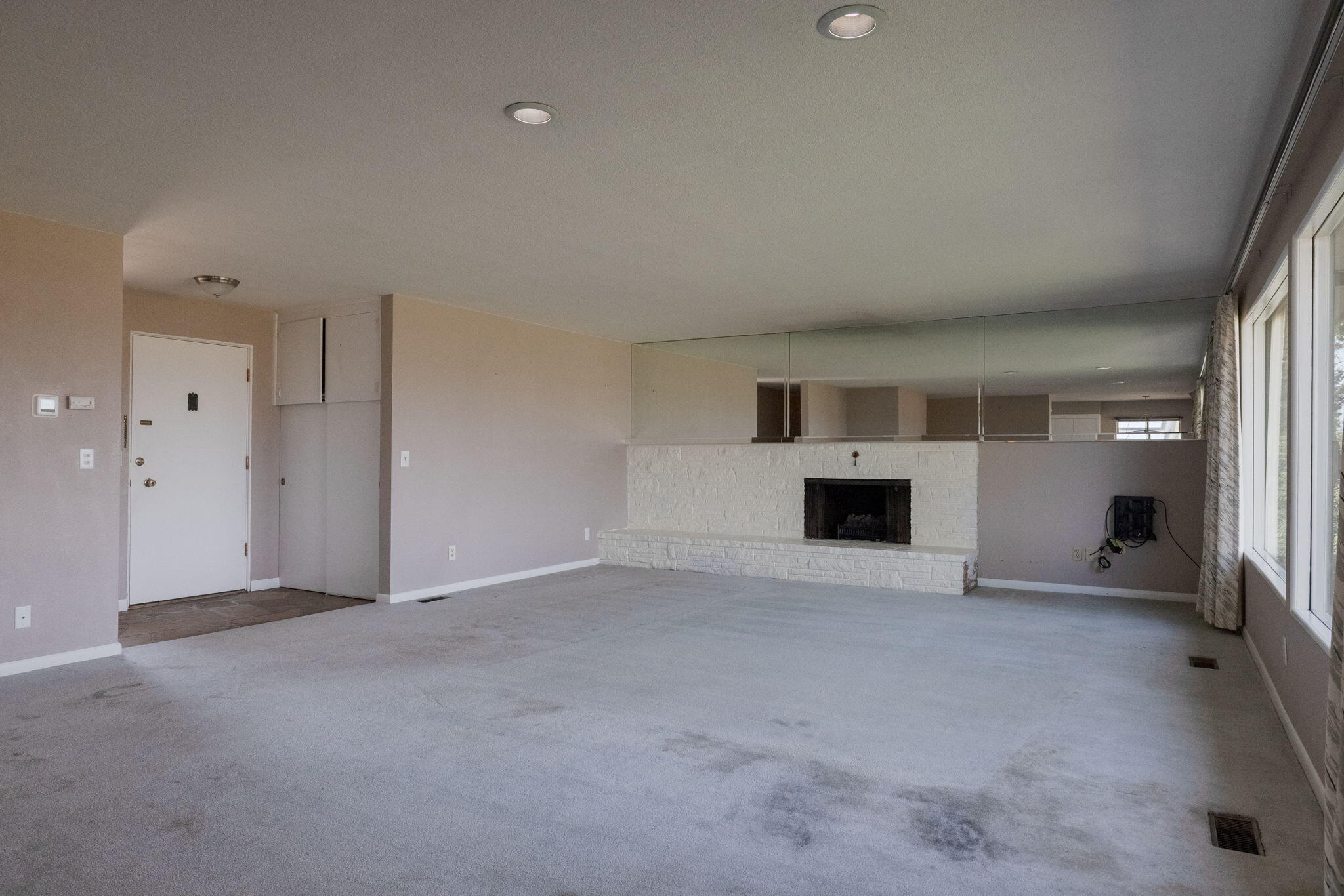 531 NW Canyon Drive