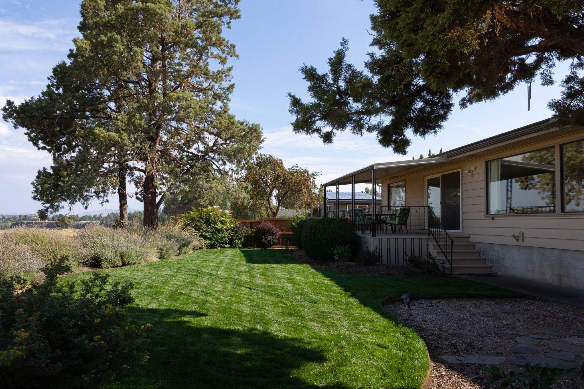 531 NW Canyon Drive