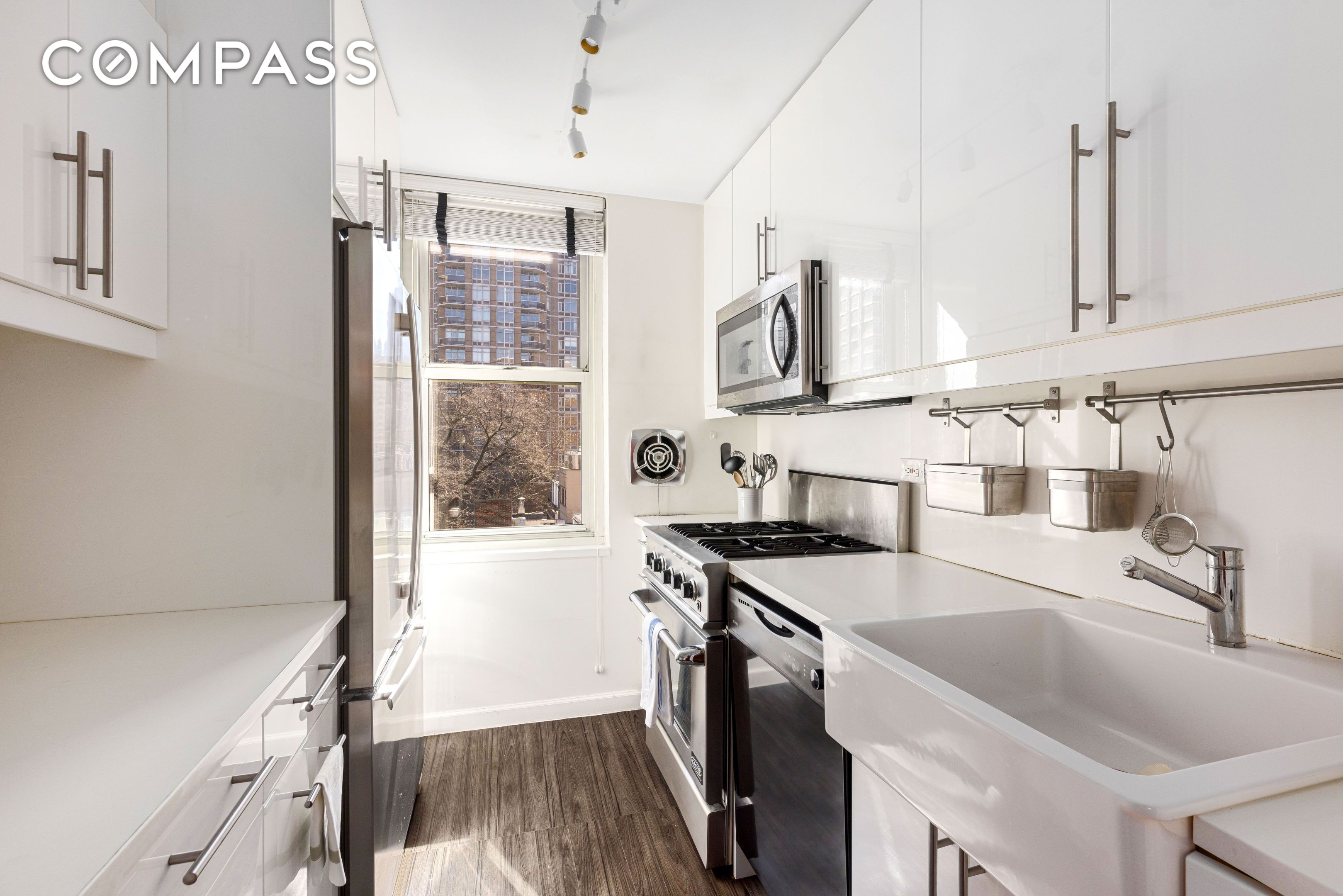 139 E 63rd Street 8D
