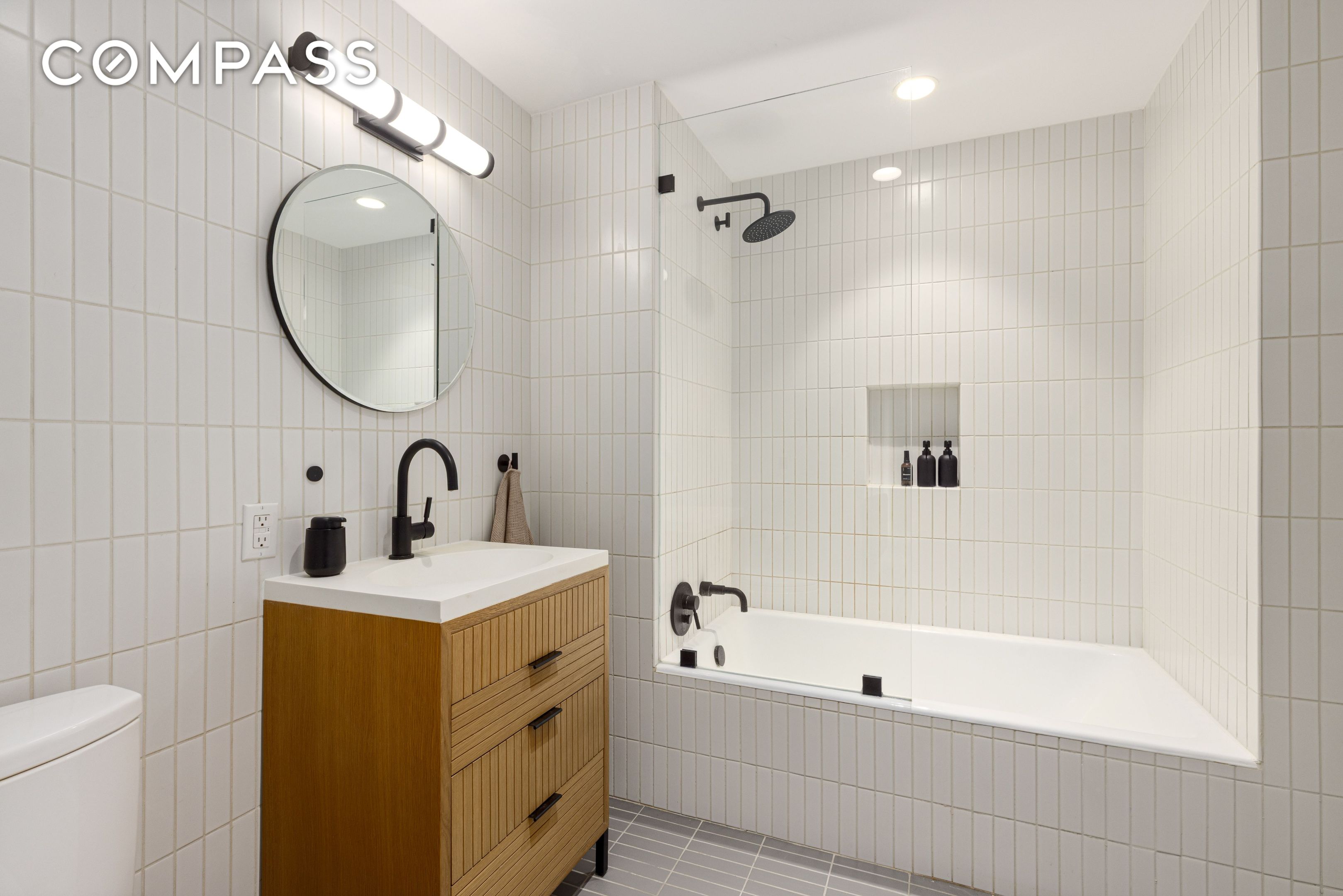 111 Montgomery Street 5B