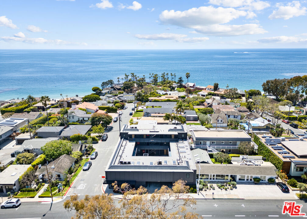 1105 N Coast Highway
