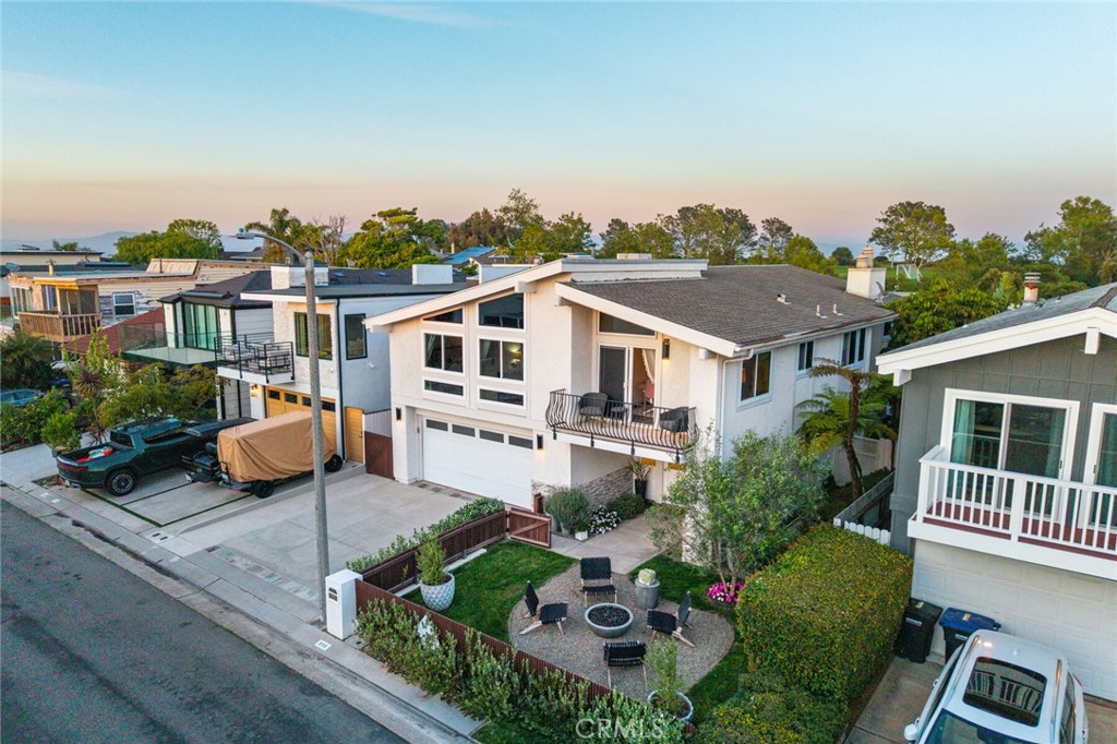 956 Tia Juana