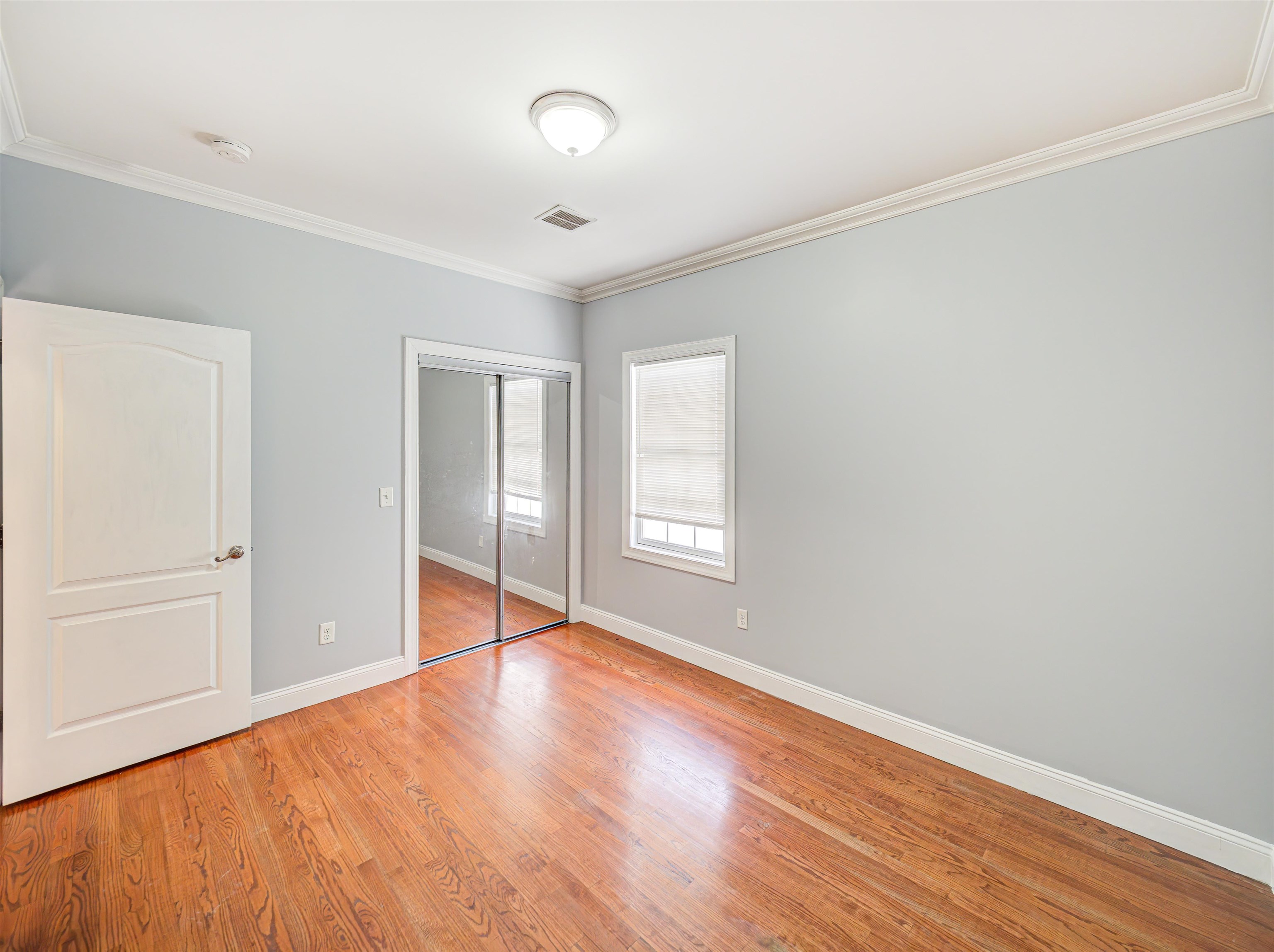 75 BEACON AVE Unit: 2