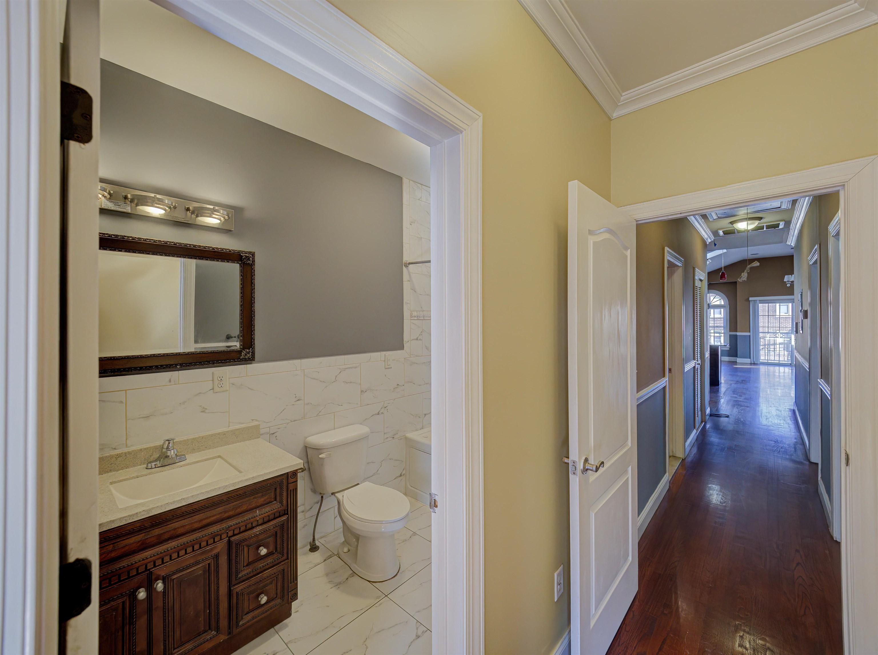 75 BEACON AVE Unit: 2
