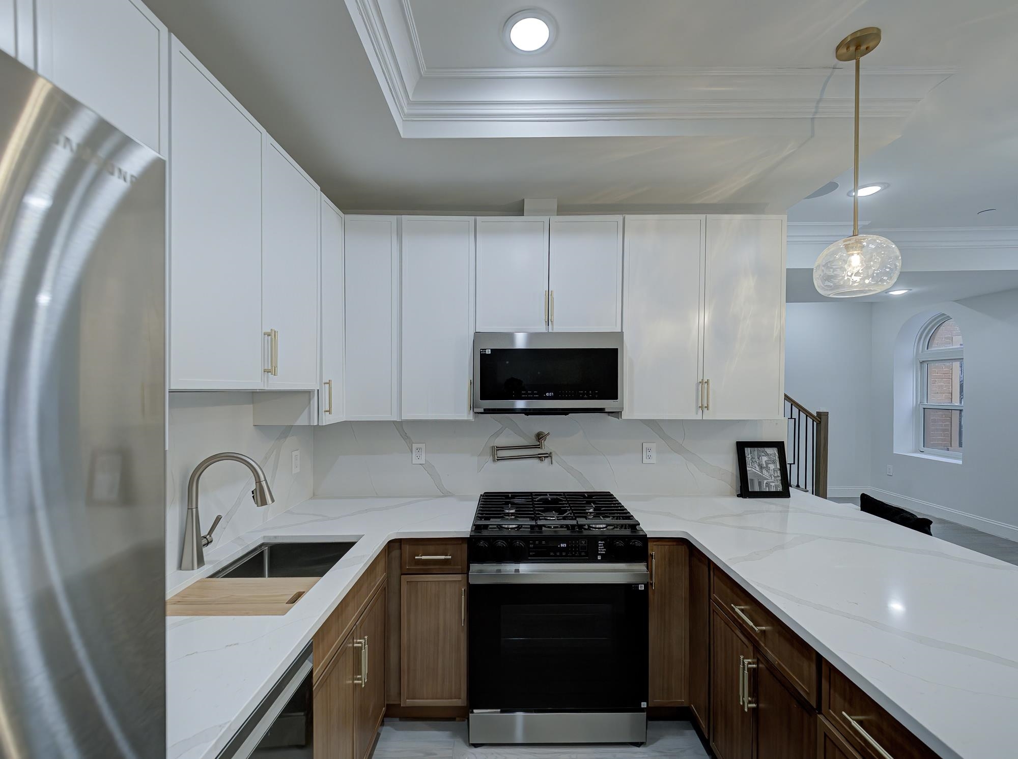 133 CLIFTON PL Unit: 2