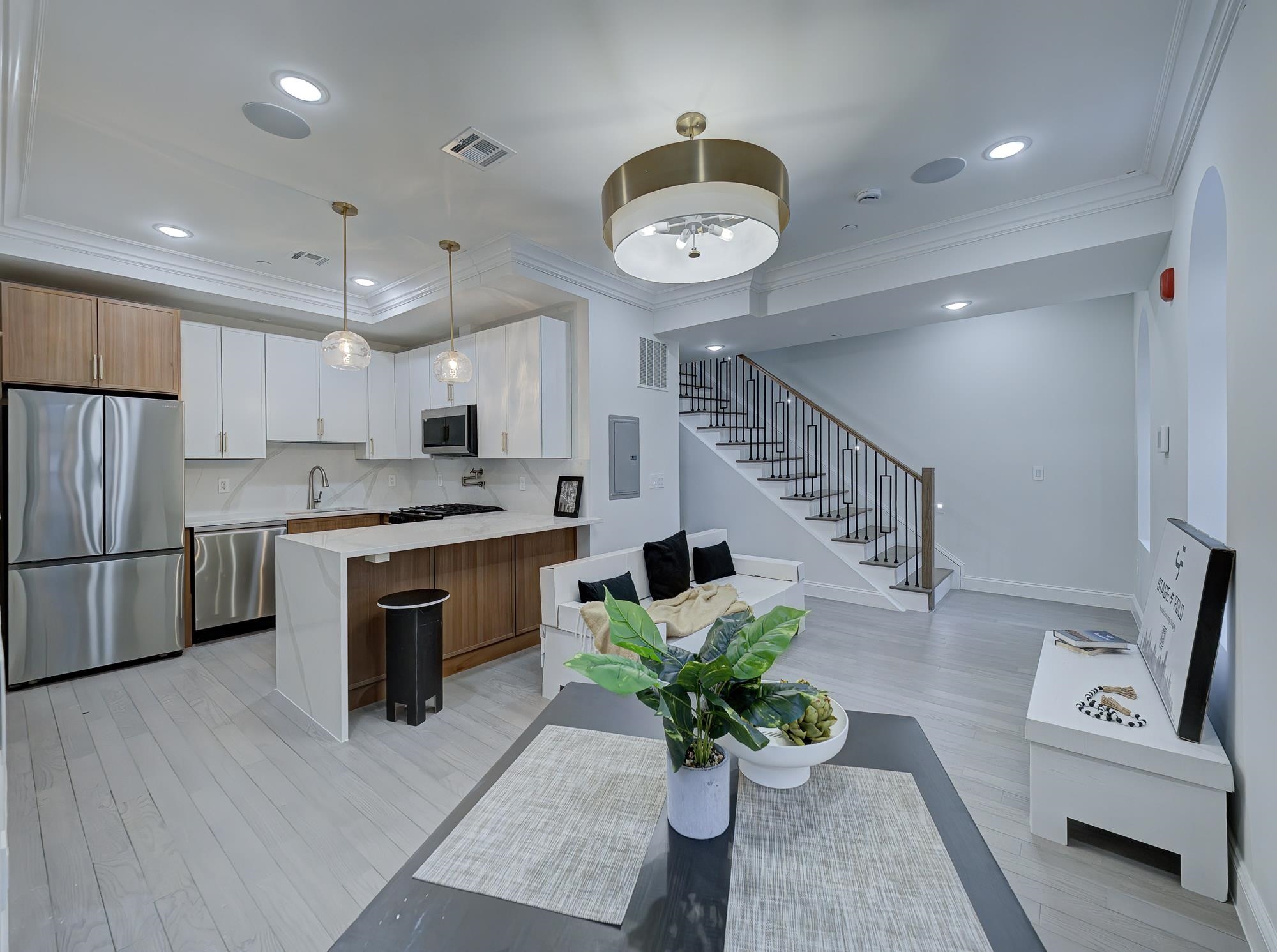 133 CLIFTON PL Unit: 2
