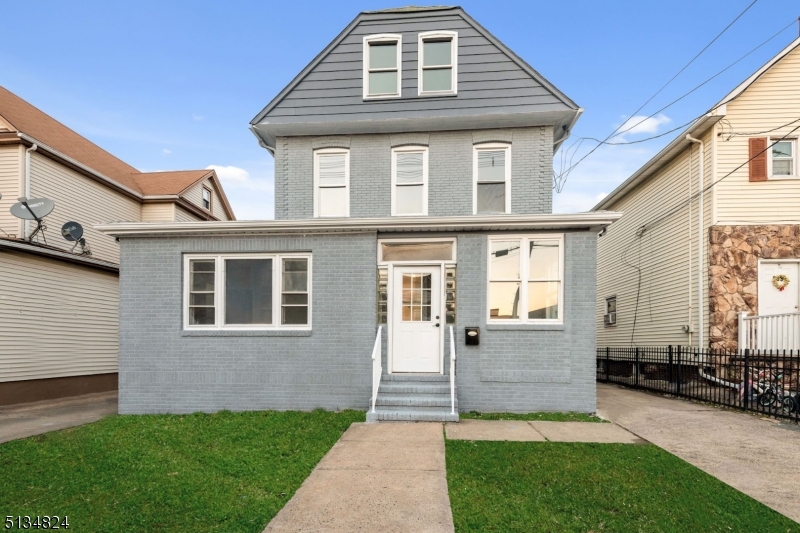 205 Whitehead Ave