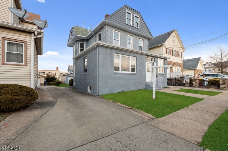 205 Whitehead Ave