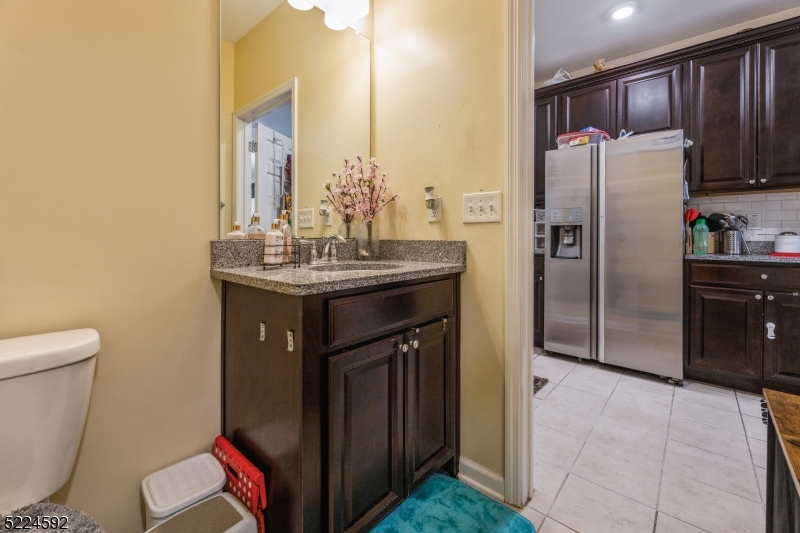 13 Dahlia Ln