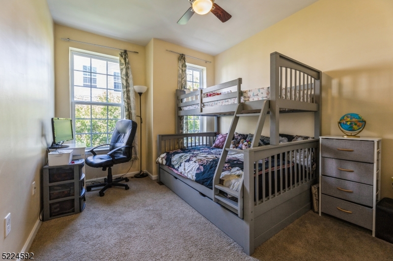 13 Dahlia Ln