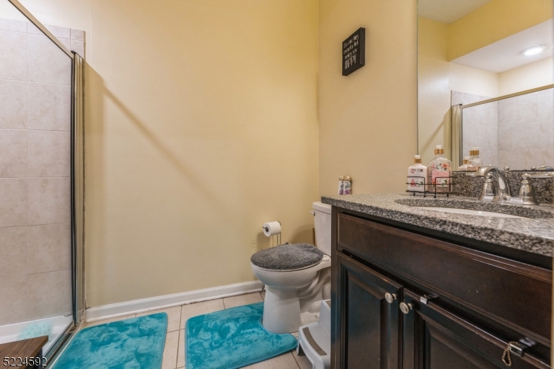13 Dahlia Ln
