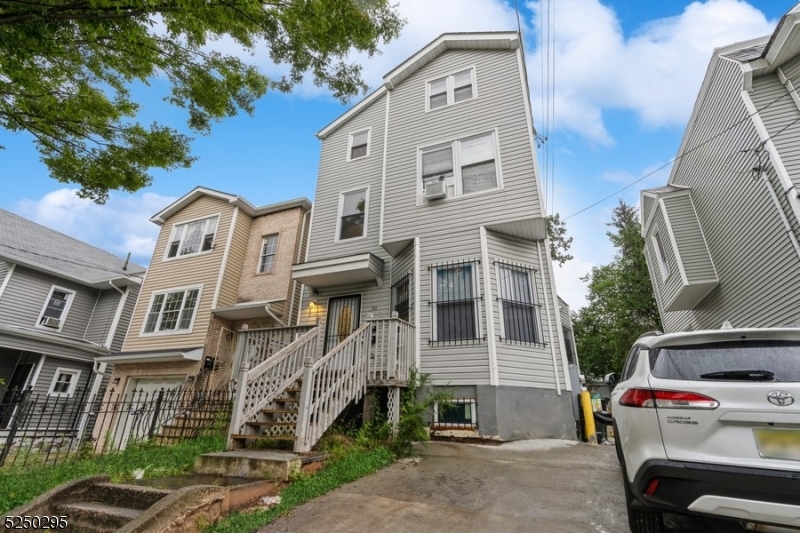 227 N 6Th St Unit: 2