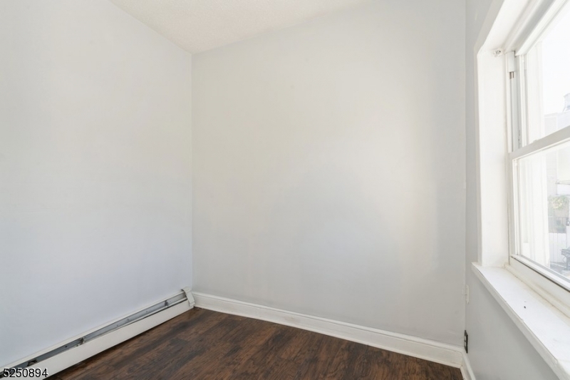 1109 12Th St