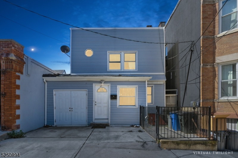 1109 12Th St
