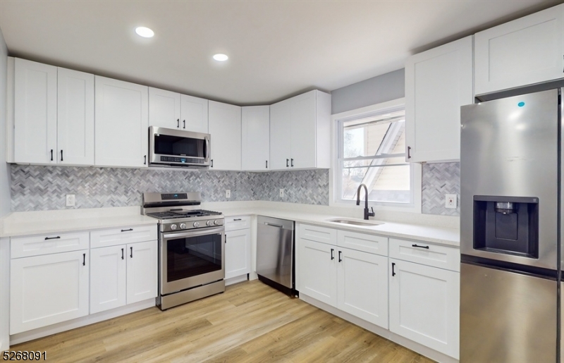 93 Park Ave Unit 2 Ave Unit: 2