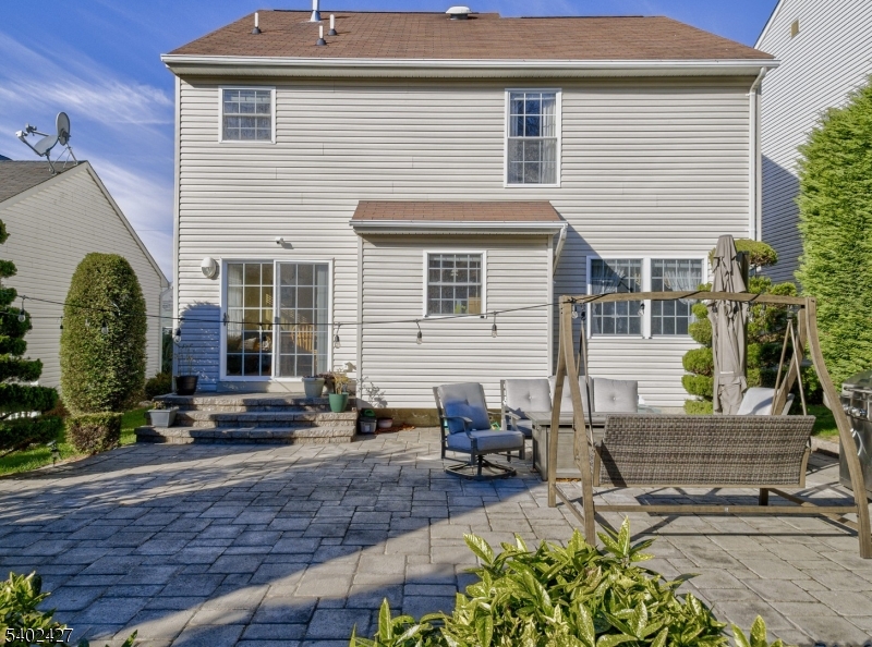 357 George St