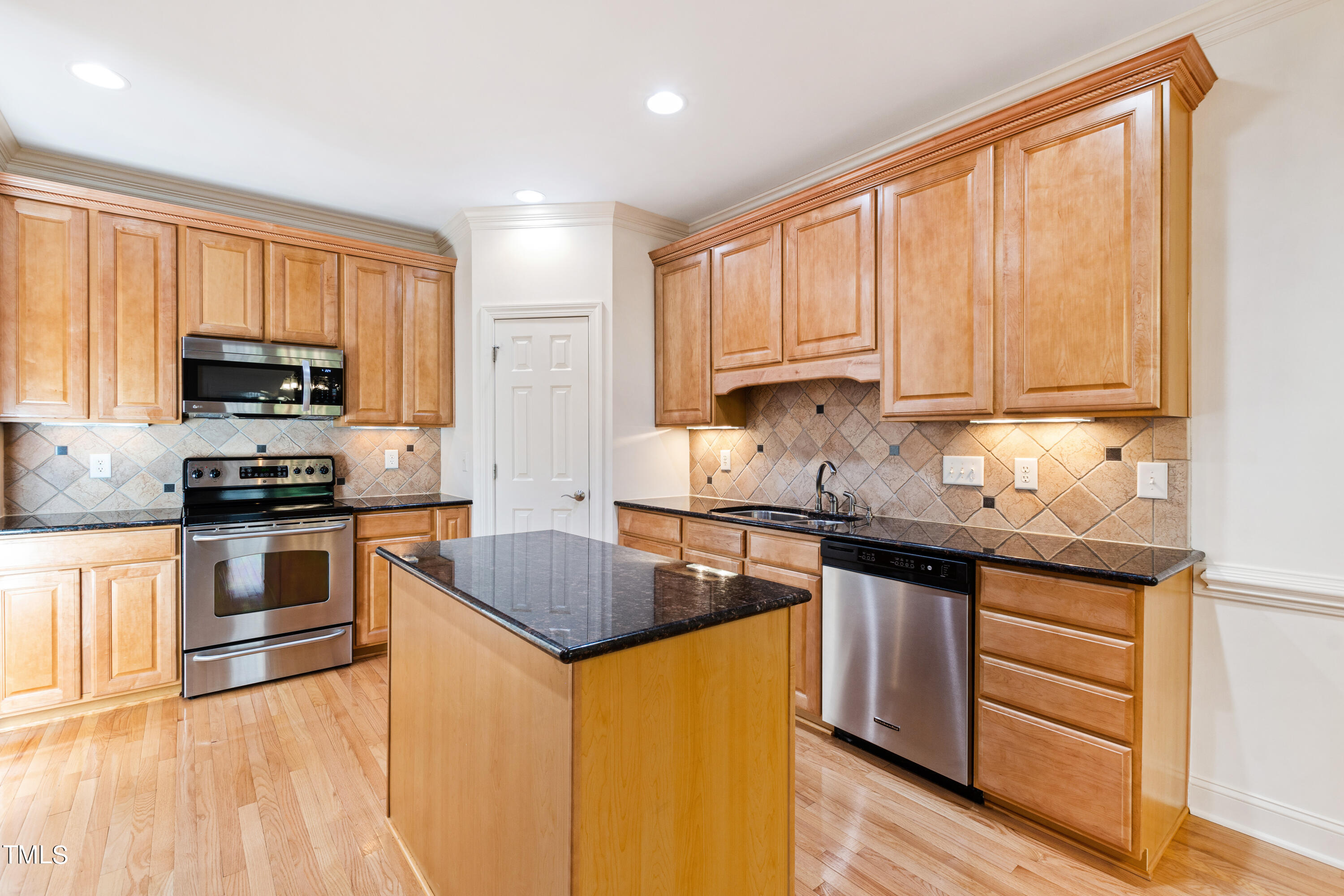 7360 Fontana Ridge Lane