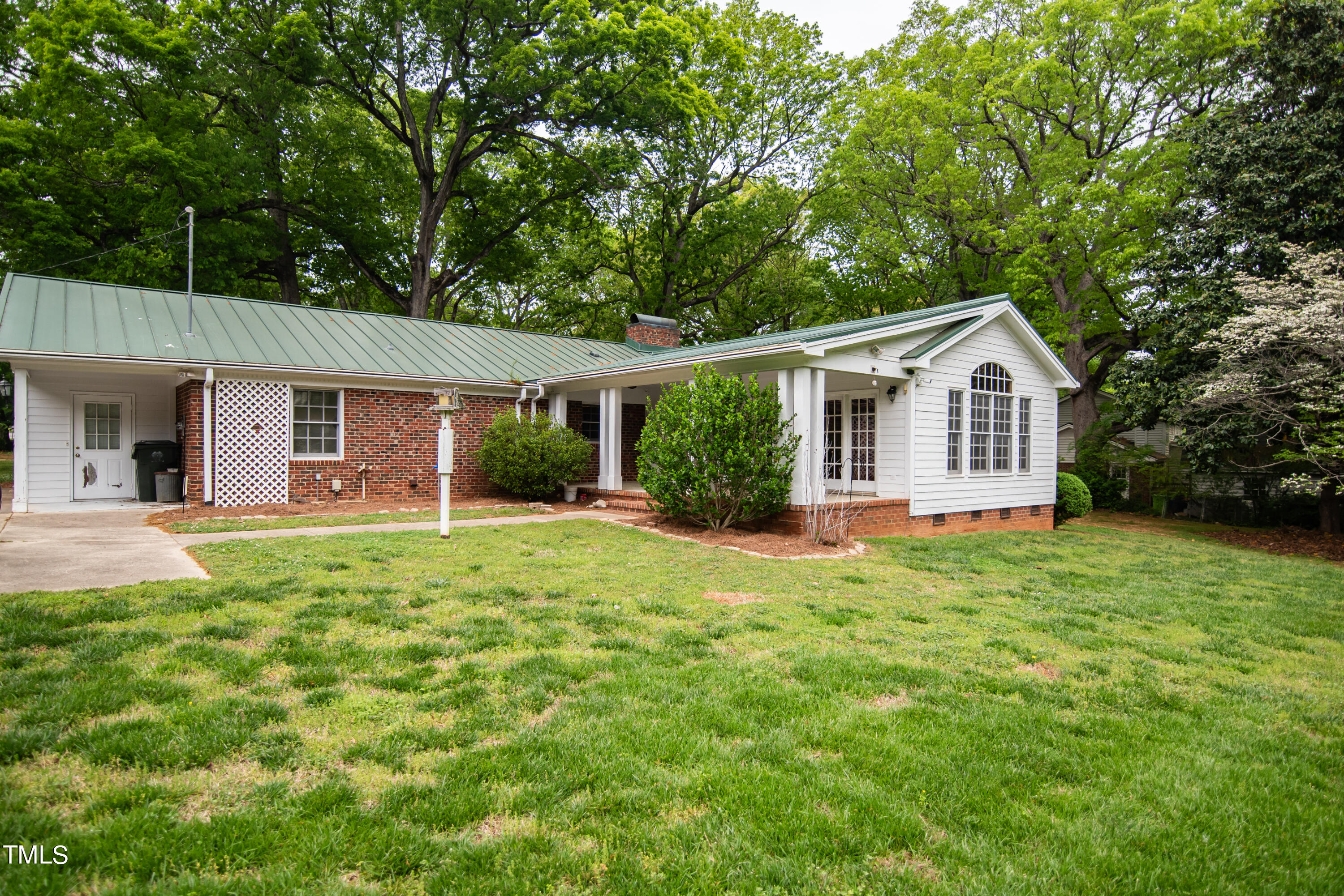 6700 Valley Lake Drive