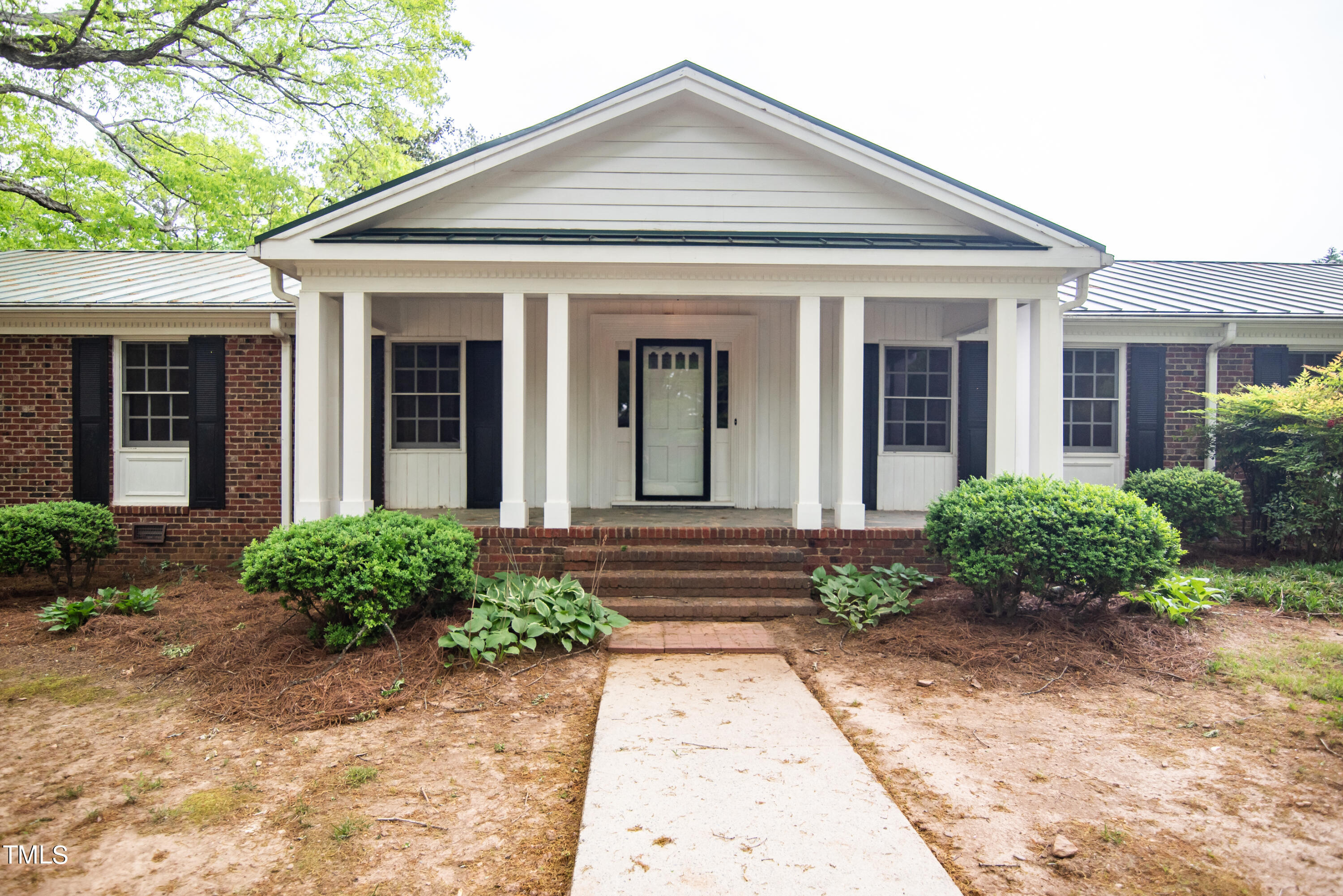 6700 Valley Lake Drive