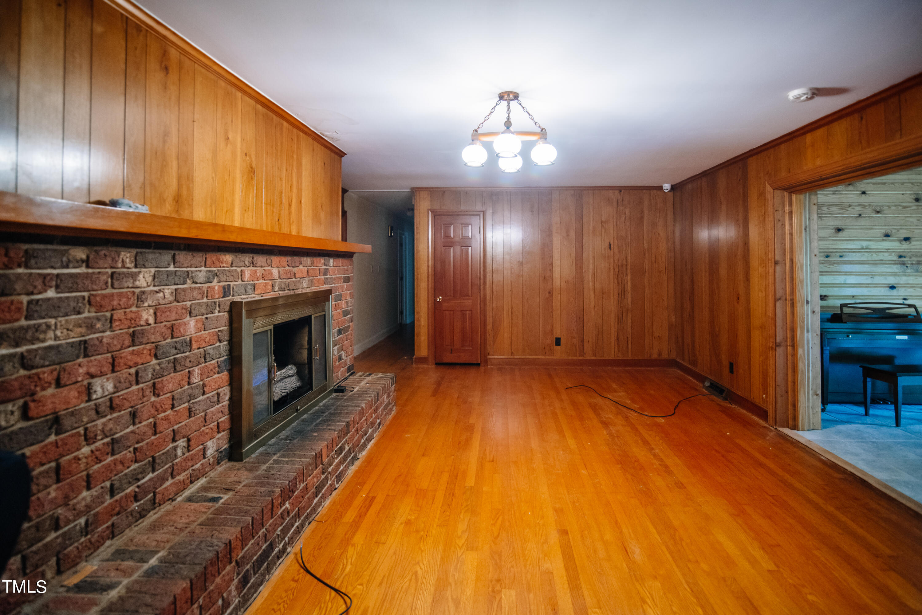 6700 Valley Lake Drive