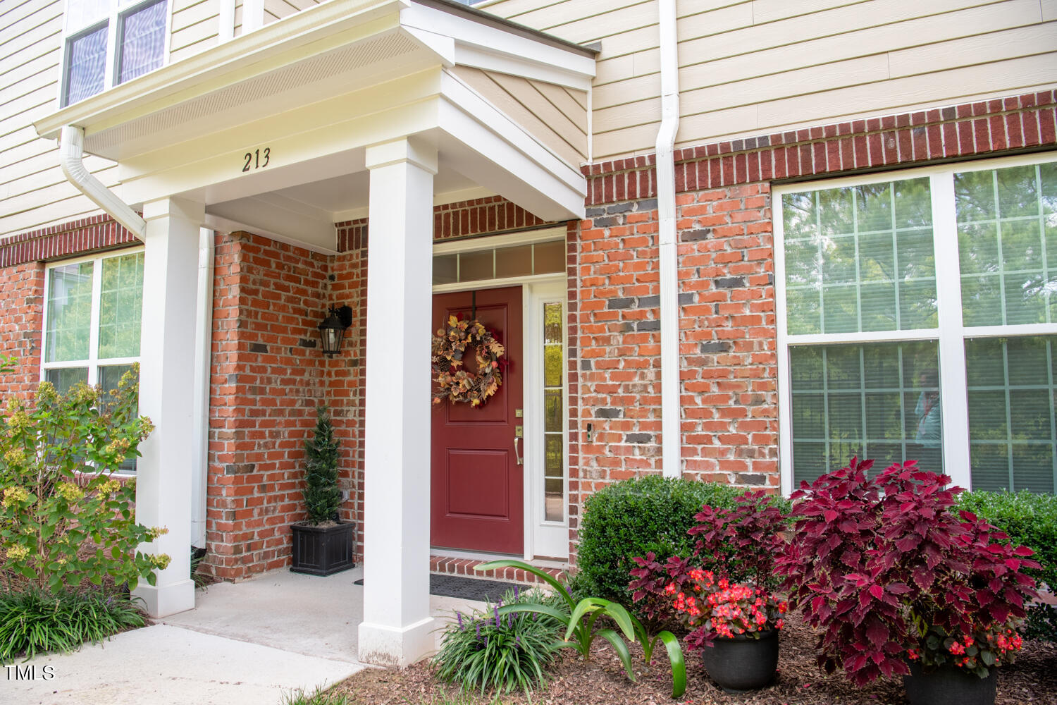 10330 Sablewood Drive # 213