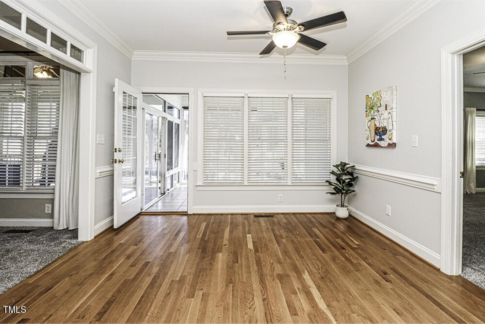 4821 Dorothy Lane