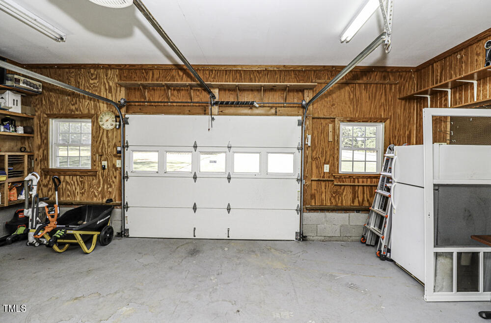 4821 Dorothy Lane