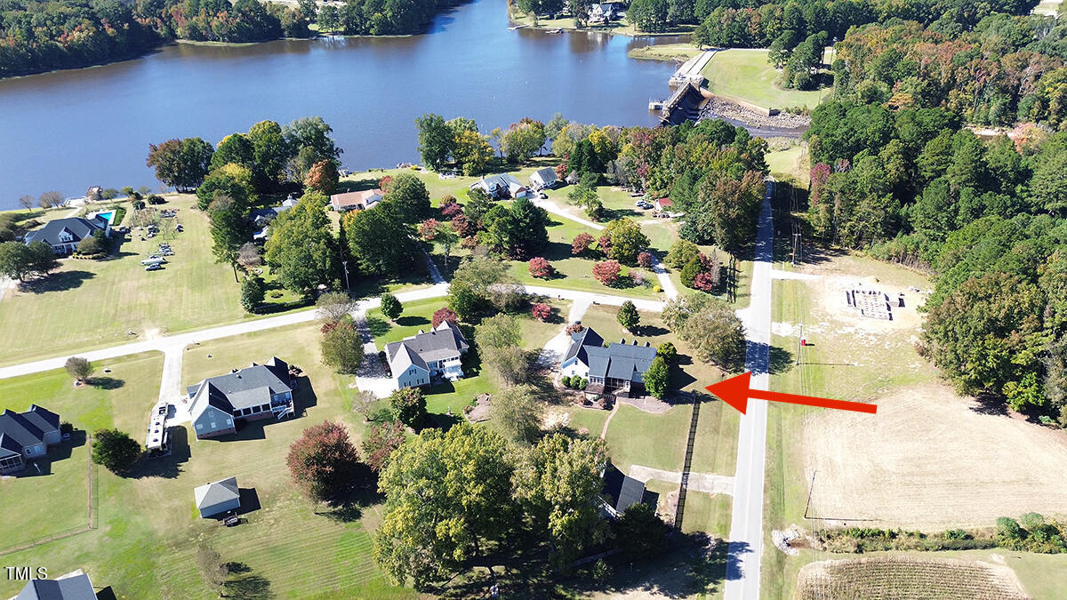 4821 Dorothy Lane