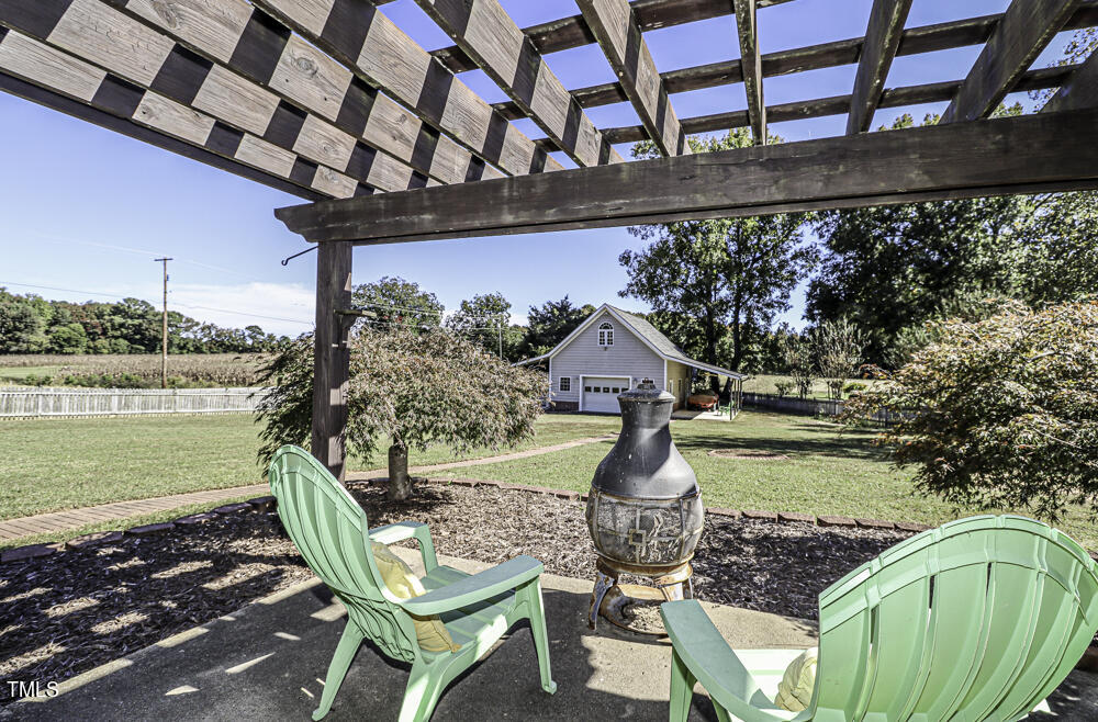 4821 Dorothy Lane