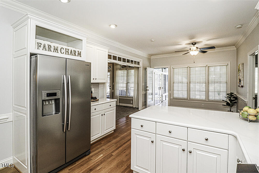 4821 Dorothy Lane
